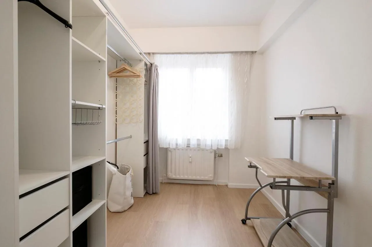 2 Bedrooms Apartment Wolewe-Saint-Lambert Brussels