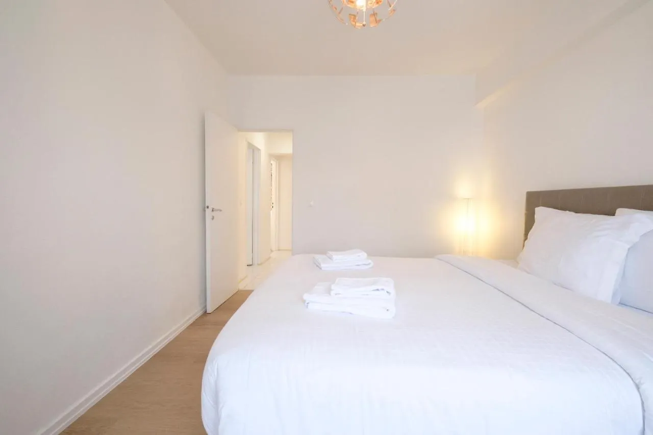 2 Bedrooms Apartment Wolewe-Saint-Lambert Brussels Belgium