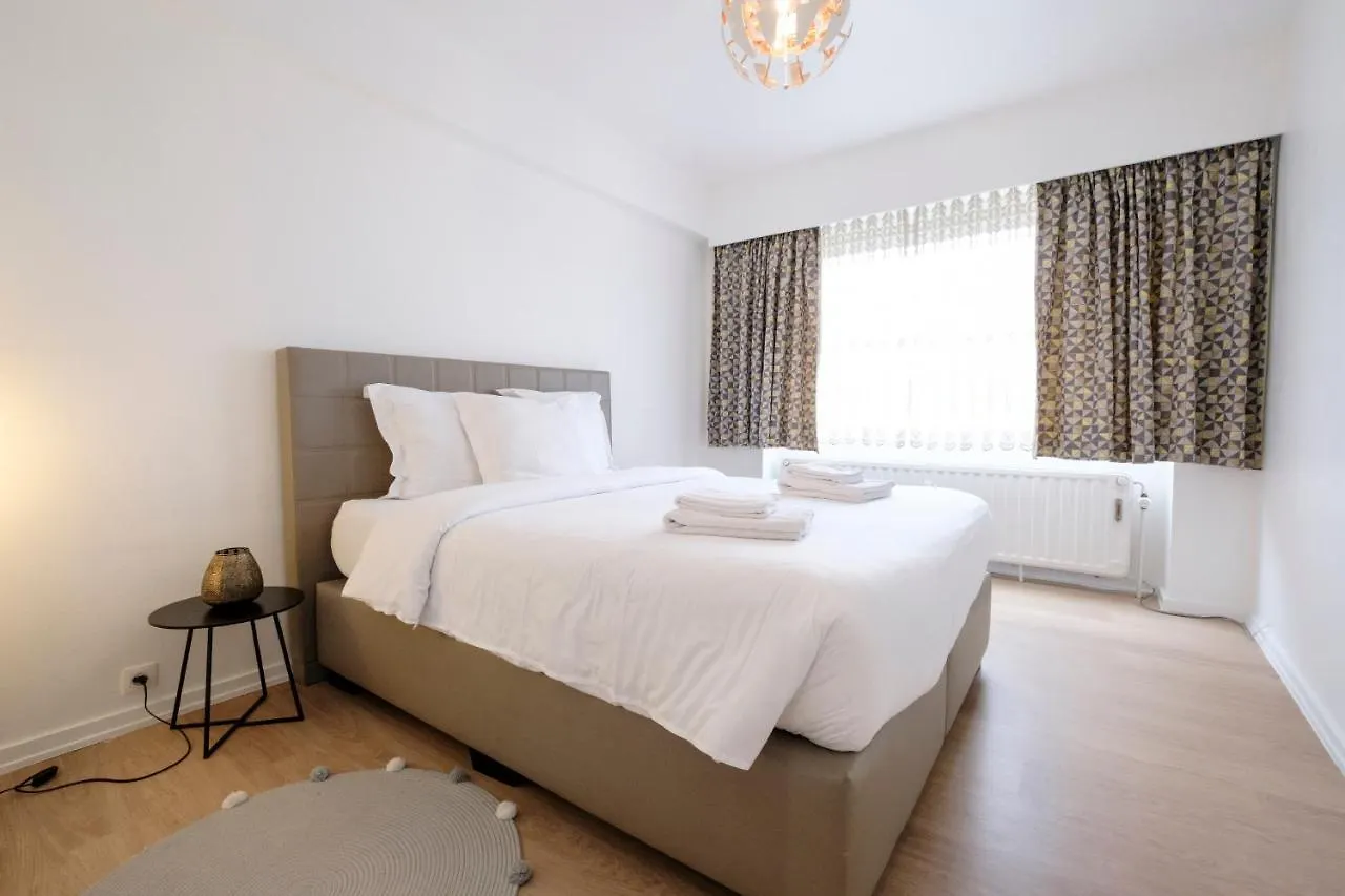 2 Bedrooms Apartment Wolewe-Saint-Lambert Brussels